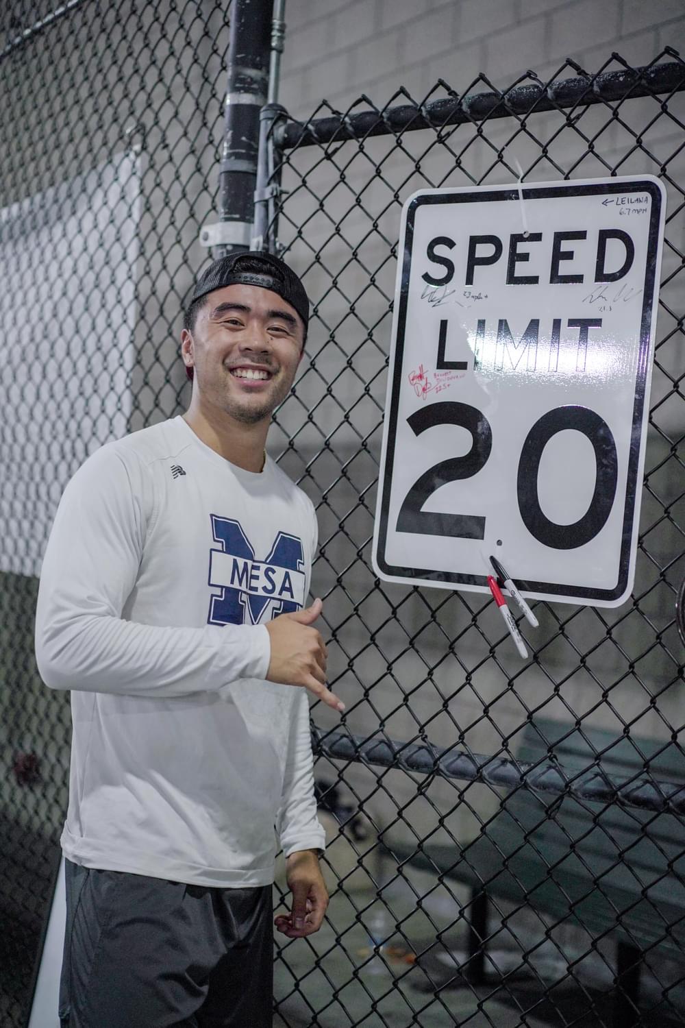 Bennett Dondoyano - 1000 x 1500